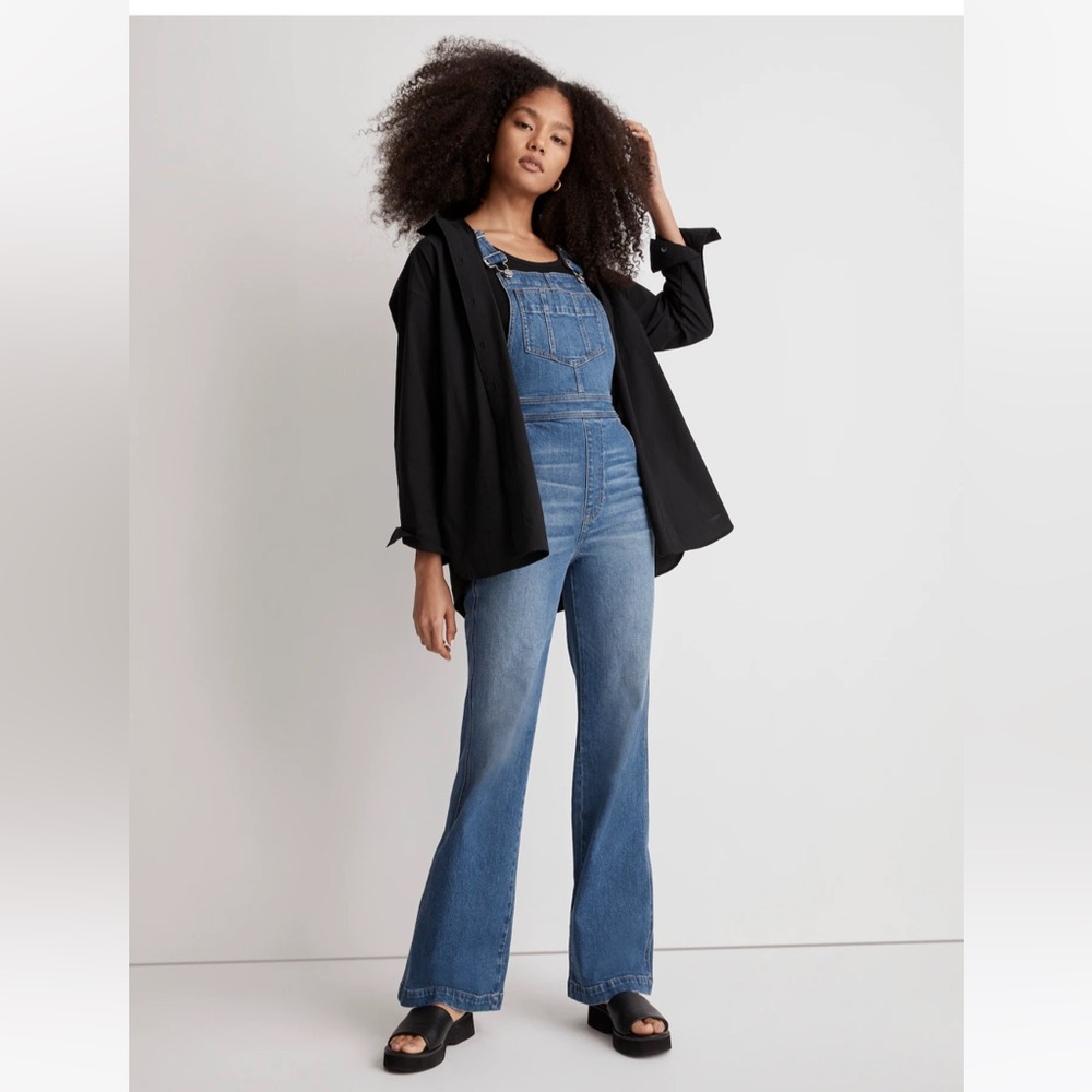 NWOT Madewell High-Rise Loose Flare Overalls in Demott Wash Denim